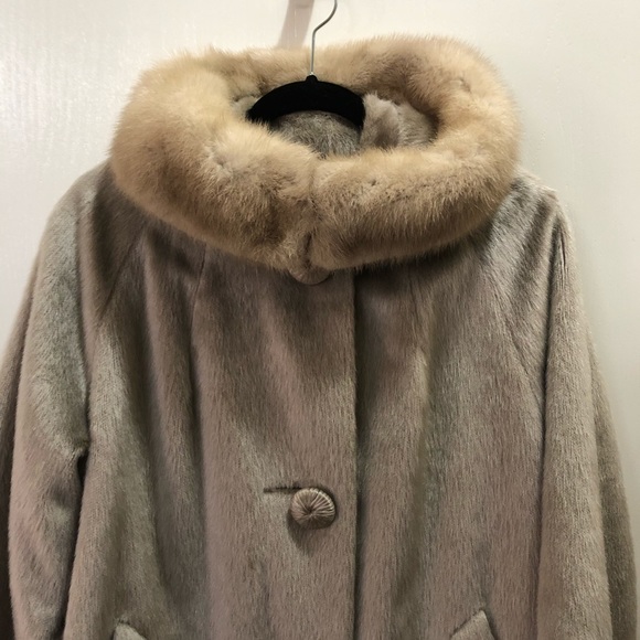 Vintage Brazotta faux fur coat with mink collar - Beautiful condition - Picture 2 of 7